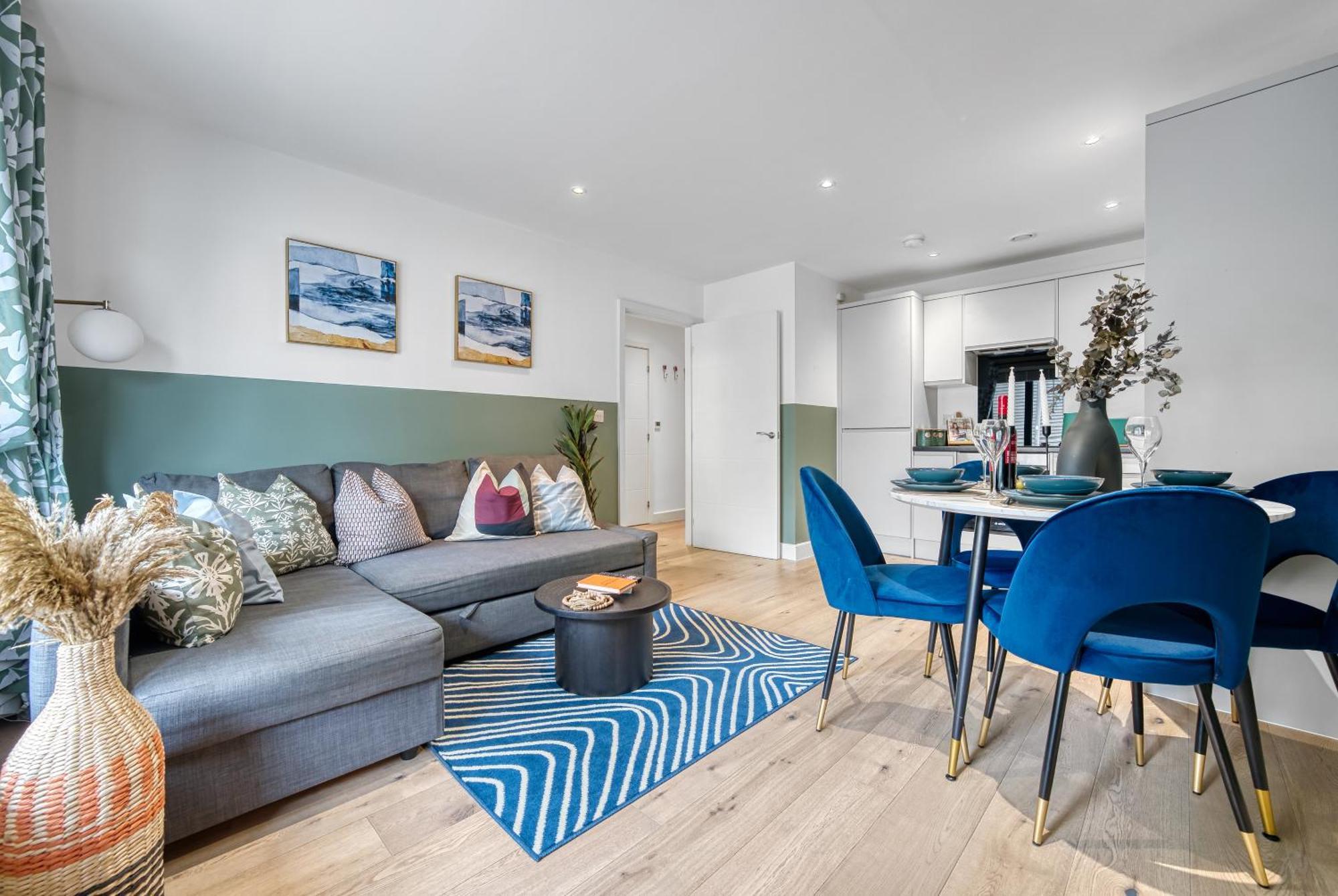 1 Bedroom Ocean Village Luxurious, Stylish & Cosy Apartment, Central Location In Southampton, Sleeps 4 - Summer Special Offer! - By Blue Puffin Stays Exterior photo